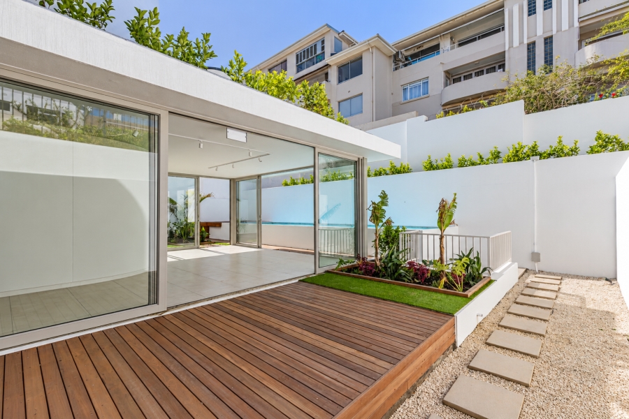 To Let 1 Bedroom Property for Rent in Bantry Bay Western Cape